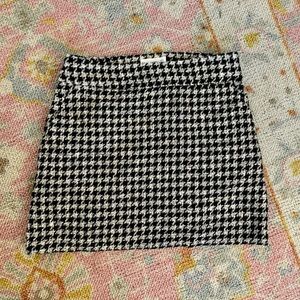 Black and white checkered mini skirt